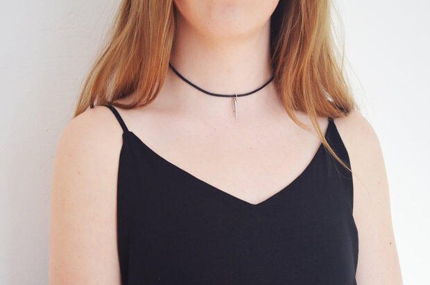 Choker - waxkoord met spike